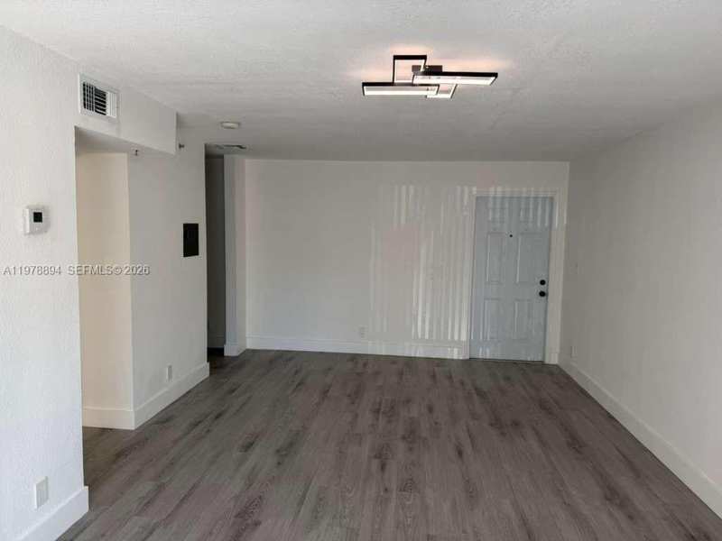 4271 NW 5th St # 129, Plantation FL 33317