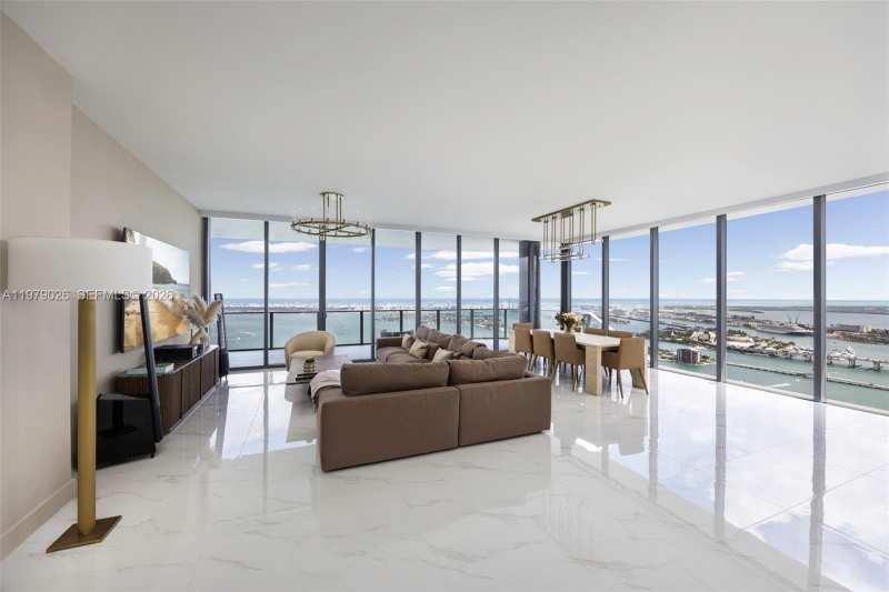 700 NE 24th St # 5904, Miami FL 33137