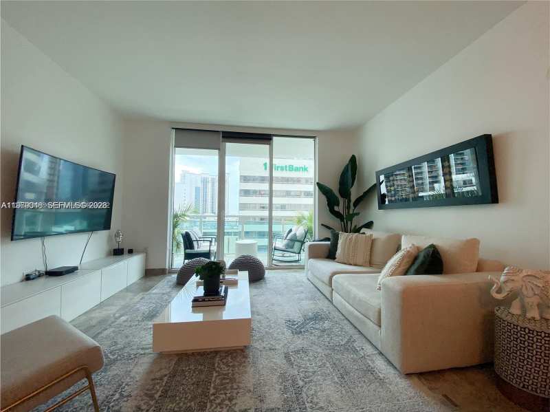 951 Brickell Ave # 1205, Miami FL 33131