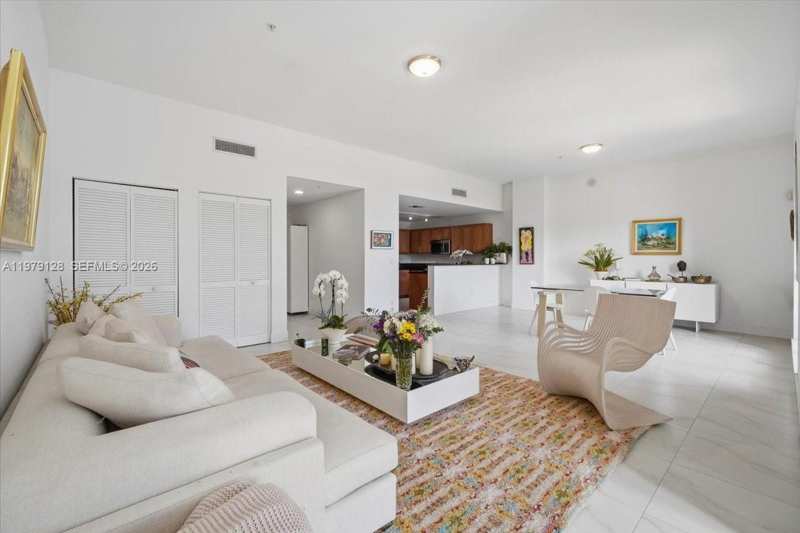 8390 SW 72nd Ave # 106, Miami FL 33143