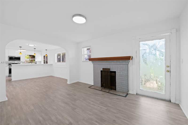 1640 Funston St, Hollywood FL 33020