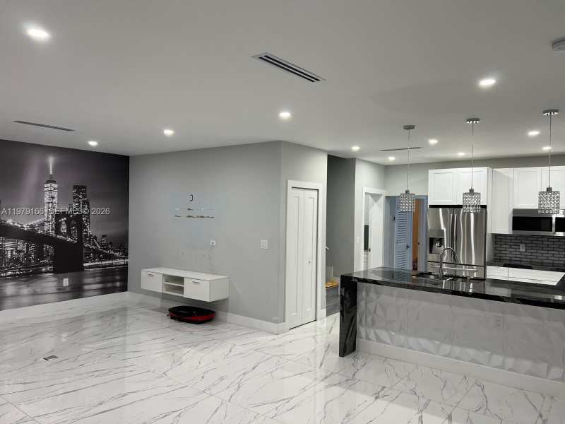 1720 NW 110th Ter, Miami FL 33167