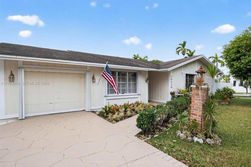 10230 SW 130th Ave, Miami FL 33186