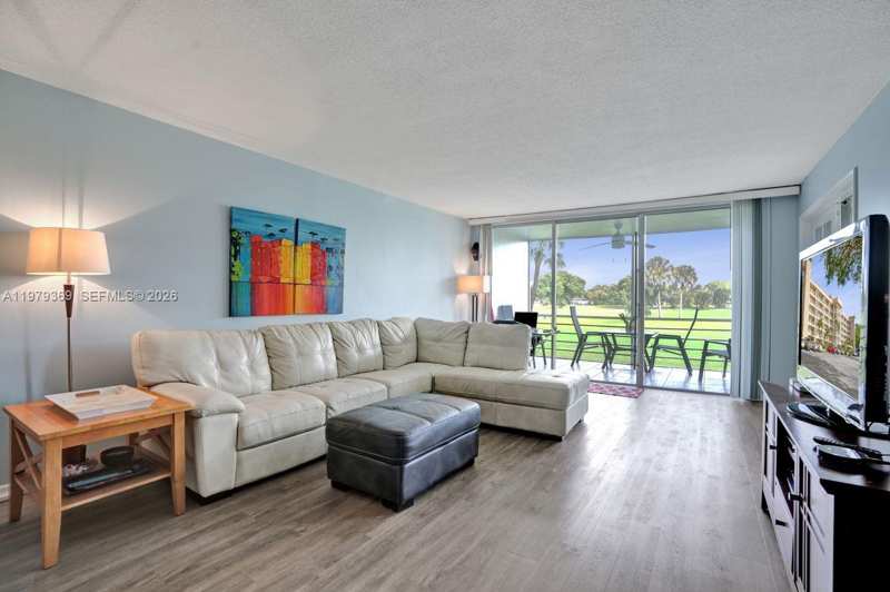2651 S Course Dr # 203, Pompano Beach FL 33069