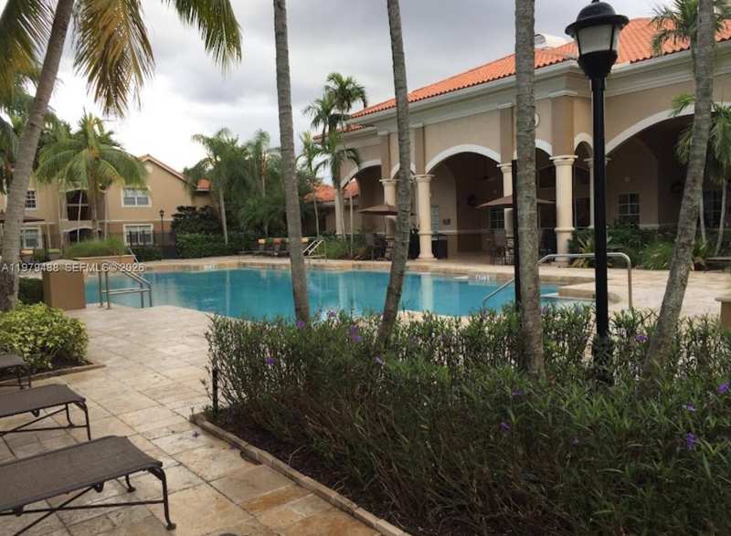 11700 SW 2 # 13307, Pembroke Pines FL 33025