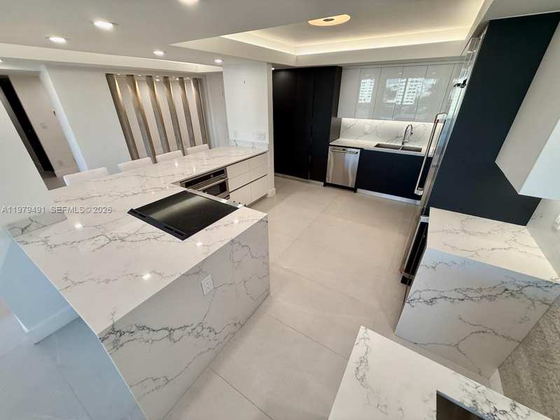 900 Bay Dr # 524, Miami Beach FL 33141