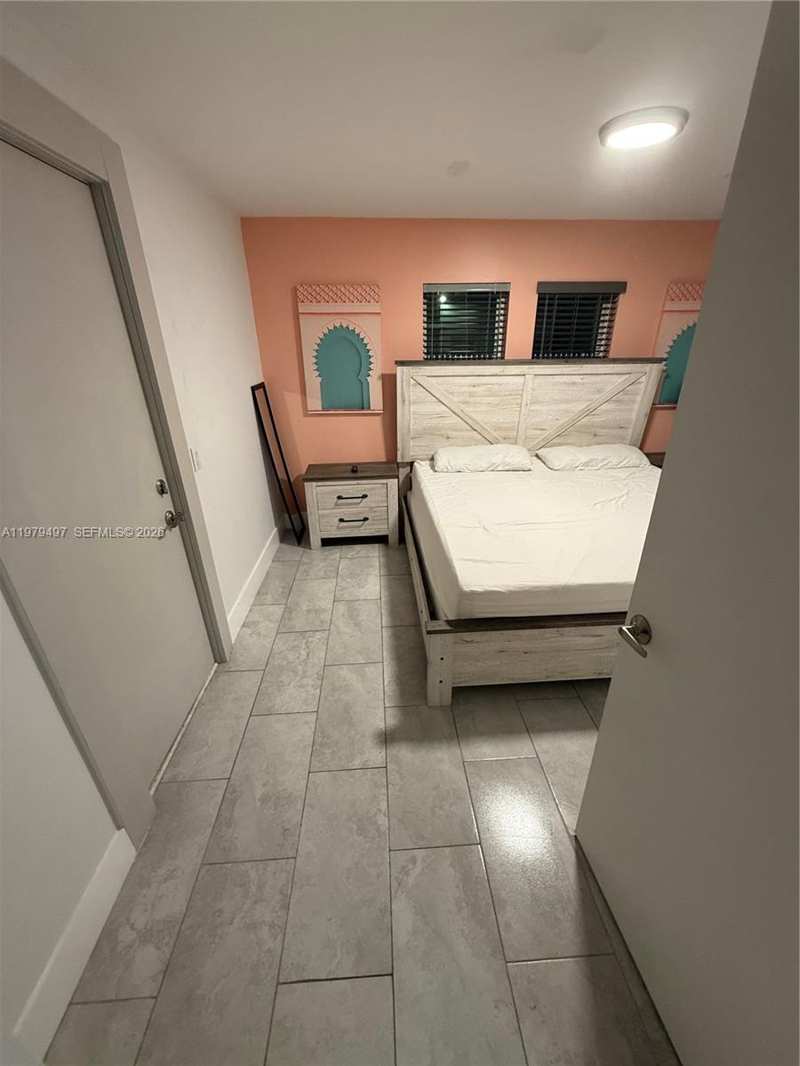 2020 Washington St # 4, Hollywood FL 33020