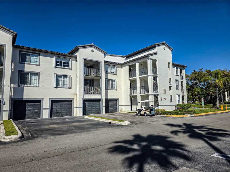 4350 NW 107th Ave # 203, Doral FL 33178