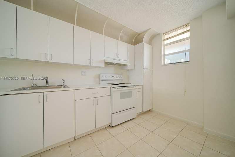 2903 N Miami Beach Blvd # 1006, North Miami Beach FL 33160