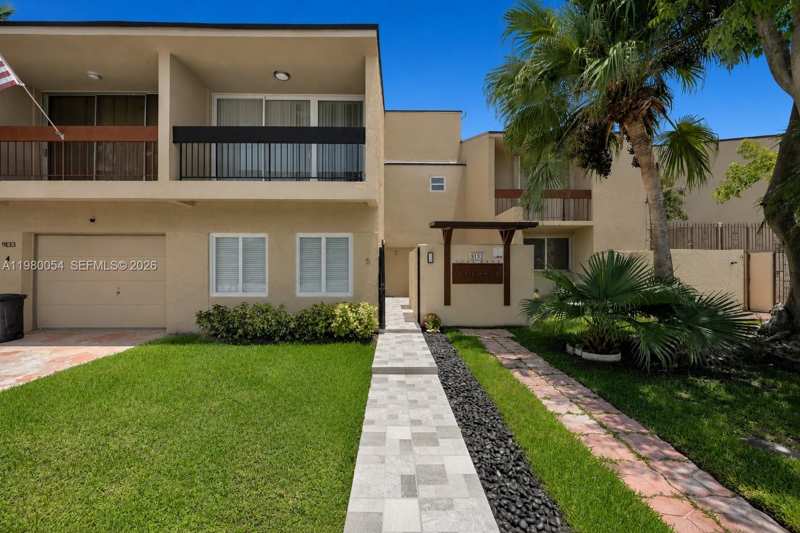 9133 Fontainebleau Blvd # 5, Miami FL 33172
