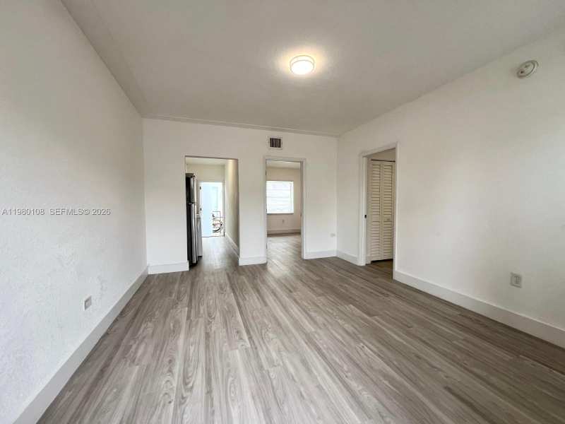 1900 Calais Dr # 1904, Miami Beach FL 33141