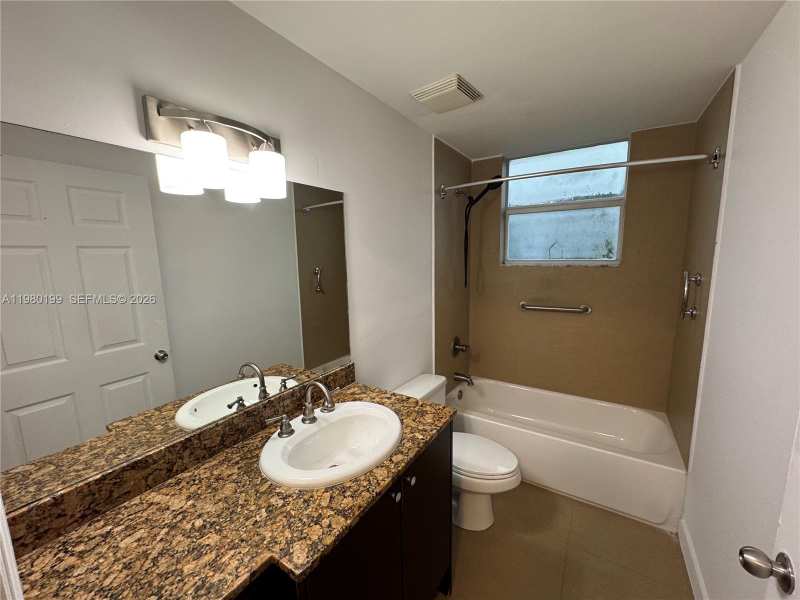 529 NE 62nd St # 304, Miami FL 33138