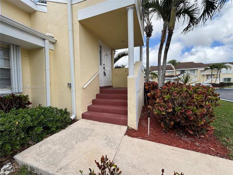 2516 SE 19th Pl # A, Homestead FL 33035
