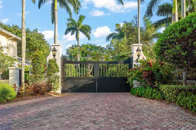 5700 SW 86th Street, South Miami FL 33143