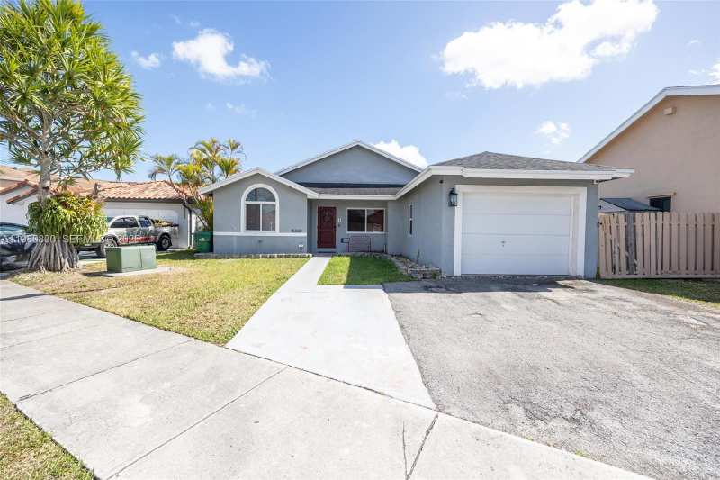 15260 SW 57th St, Miami FL 33193