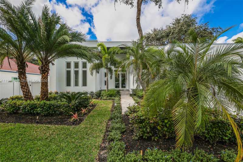 11780 NE 8th Ave, Biscayne Park FL 33161