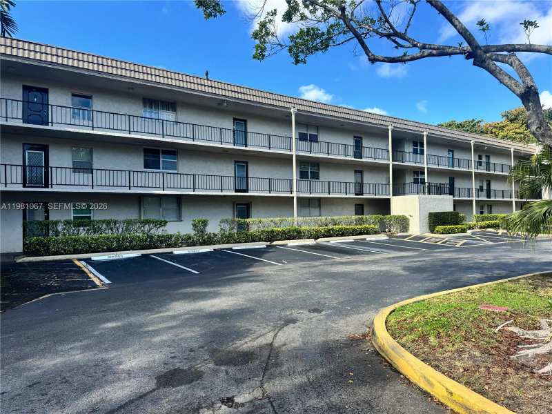 9400 Lime Bay Blvd # 206, Tamarac FL 33321
