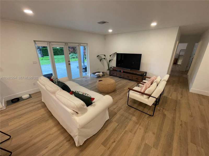 10343 SW 114th St, Miami FL 33176