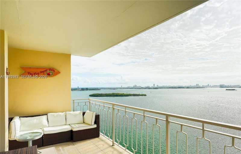 11111 Biscayne Blvd # 20E, Miami FL 33181