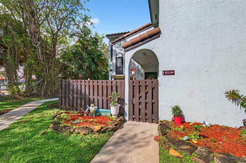 22380 Pineapple Walk Drive, Boca Raton FL 33433