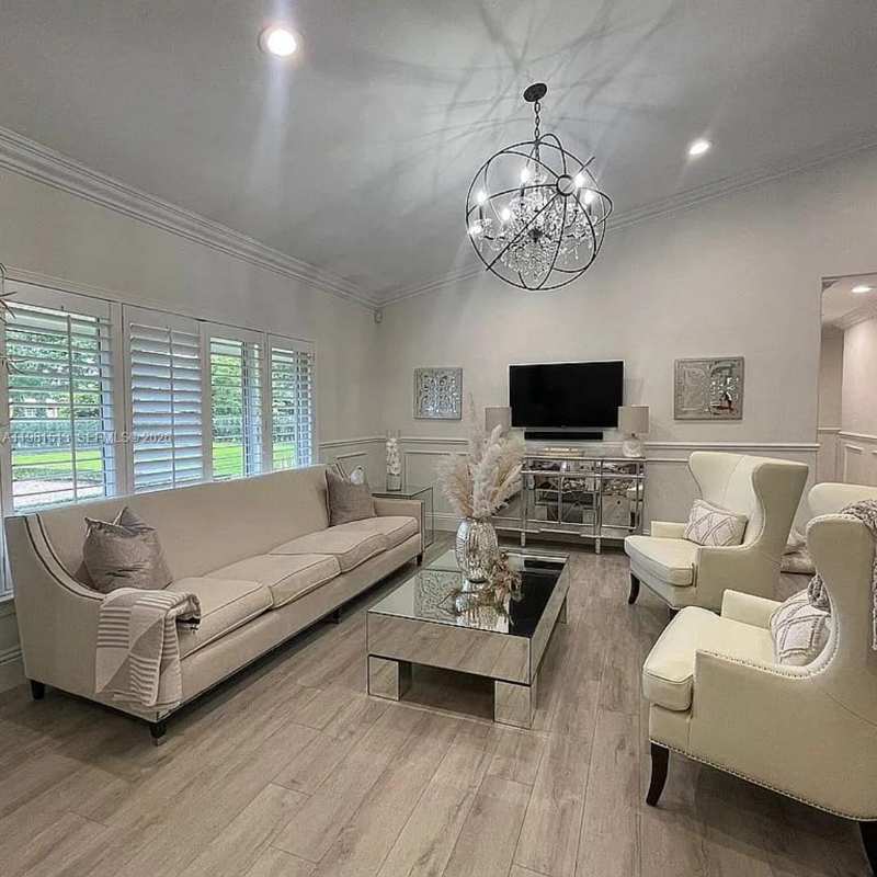 8801 SW 124th St, Miami FL 33176