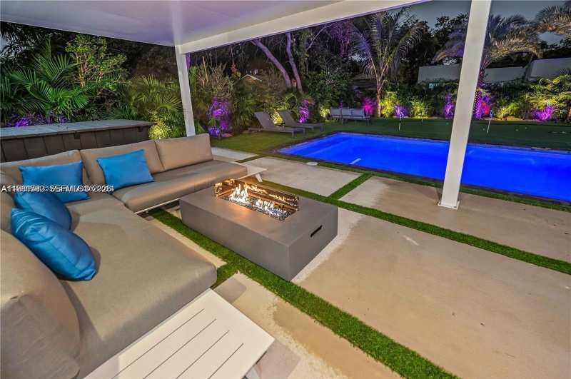 155 NW 51st St # 0, Miami FL 33127