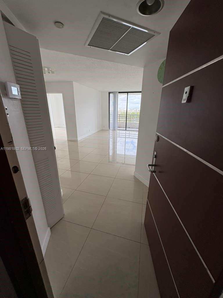 3300 NE 191st St # 801, Aventura FL 33180