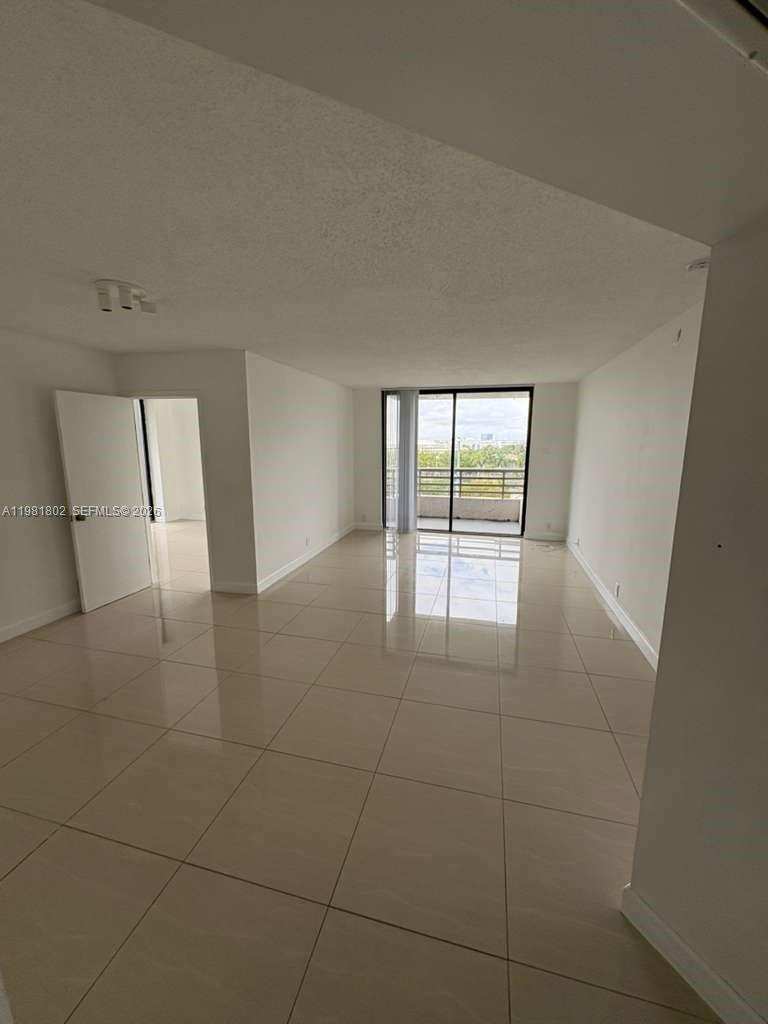 3300 NE 191st St # 801, Aventura FL 33180