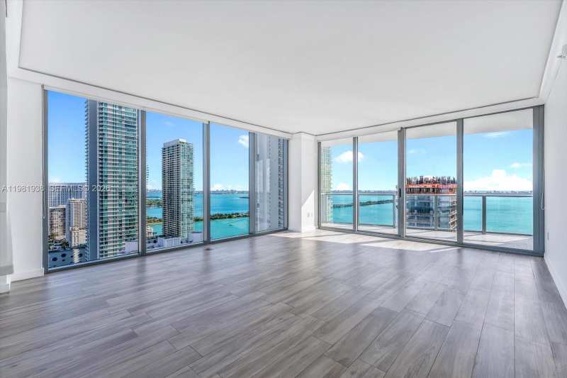 460 NE 28th St # 3301, Miami FL 33137