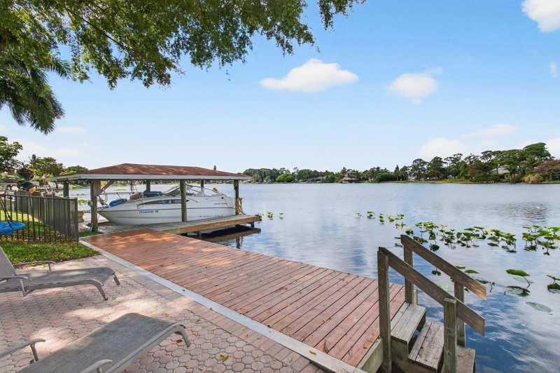 6647 Paul Mar Drive, Lantana FL 33462