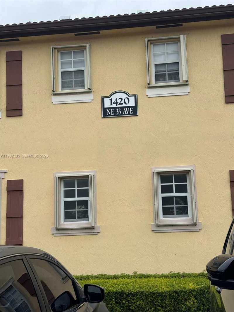 1420 NE 33rd Ave # 15, Homestead FL 33033