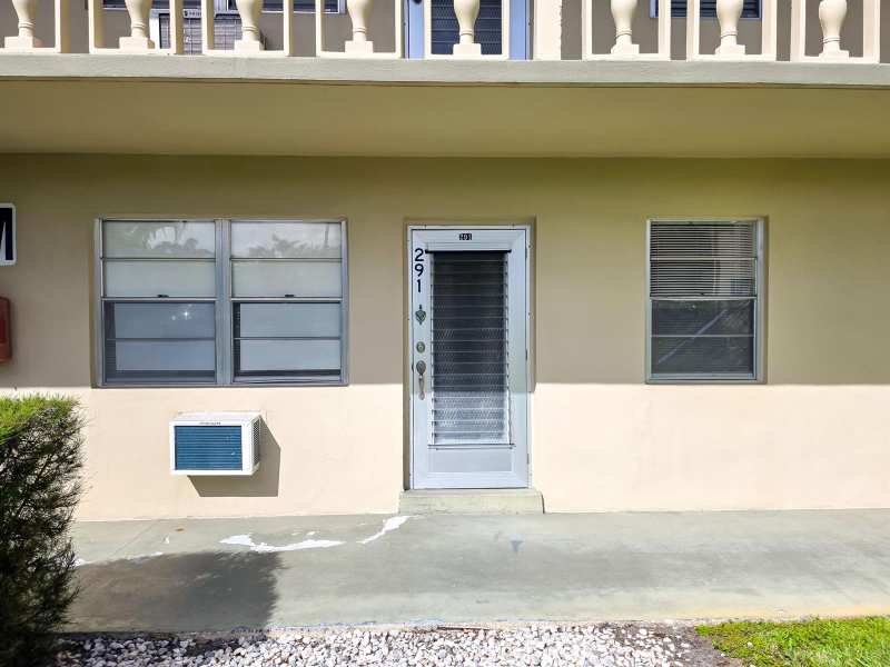 291 Norwich M, West Palm Beach FL 33417