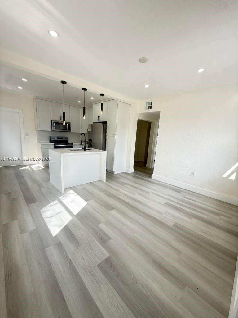 3515 NW 213th St, Miami Gardens FL 33056