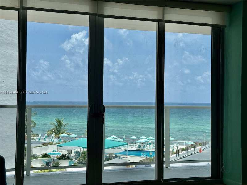 3180 S Ocean Dr # 401, Hallandale Beach FL 33009