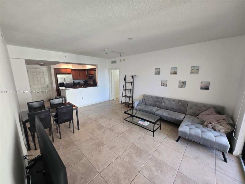 888 NE Douglas Rd # 405, Coral Gables FL 33134