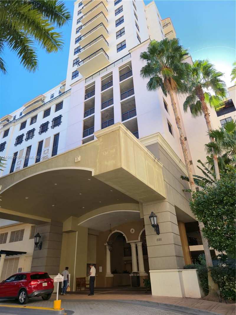 888 NE Douglas Rd # 405, Coral Gables FL 33134