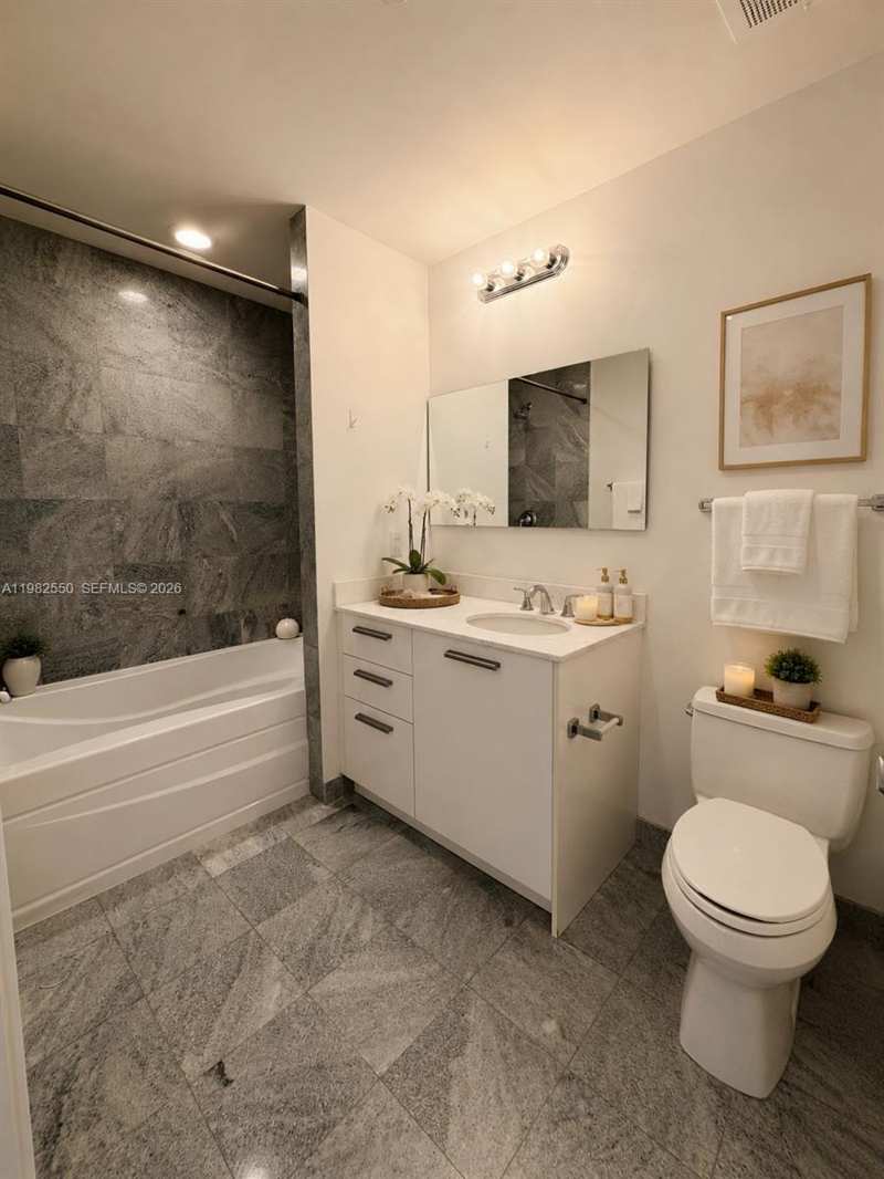 1060 Brickell Ave # 3607, Miami FL 33131