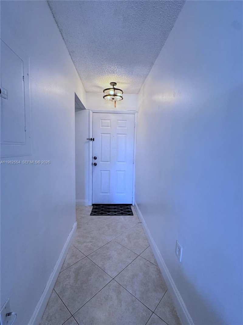 1143 NW 123rd Ct # 607, Miami FL 33182
