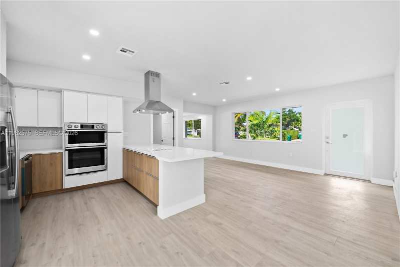 8560 SW 126th Ter, Miami FL 33156