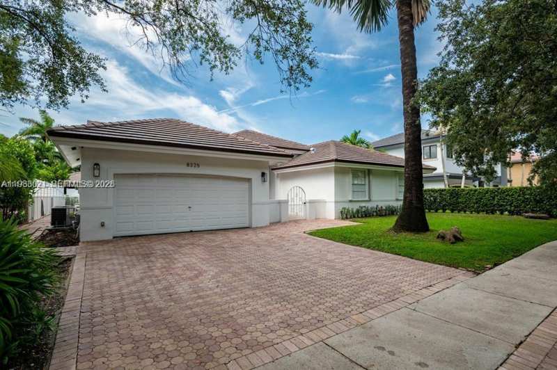 8325 NW 161st Ter # 8325, Miami Lakes FL 33016