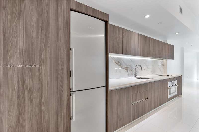 851 NE 1st Ave # 307, Miami FL 33132
