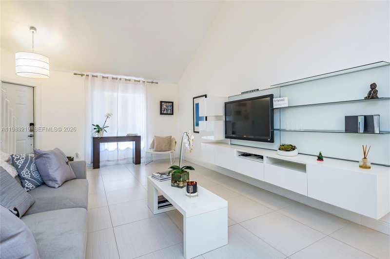 370 SE 2nd Ave # G3, Deerfield Beach FL 33441
