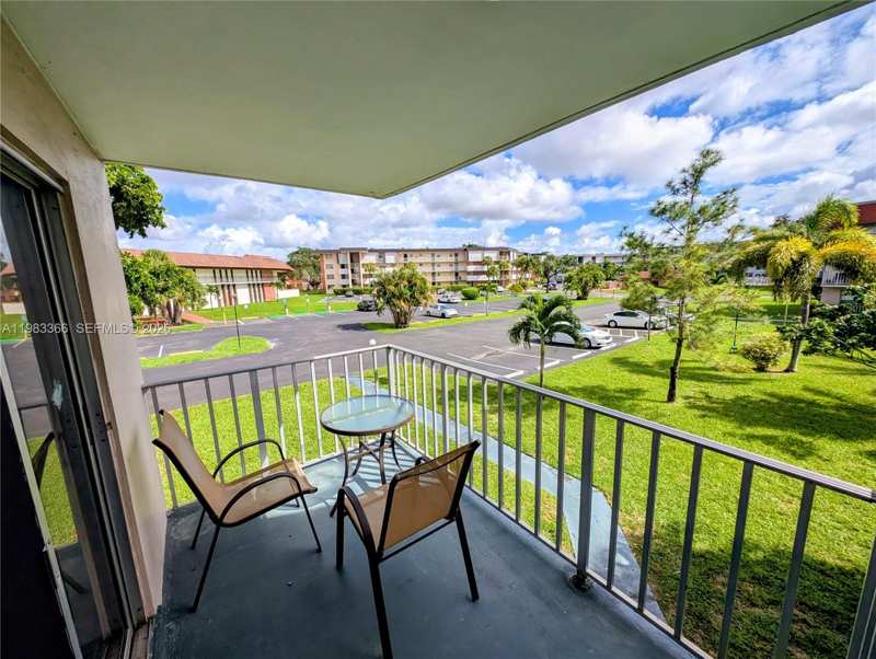 3061 NW 47th Ter # 226A, Lauderdale Lakes FL 33313