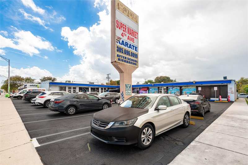 1992 E 4th Ave, Hialeah FL 33010