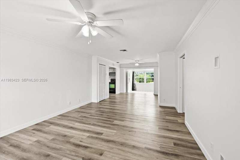 7371 SW 1st St, Margate FL 33068