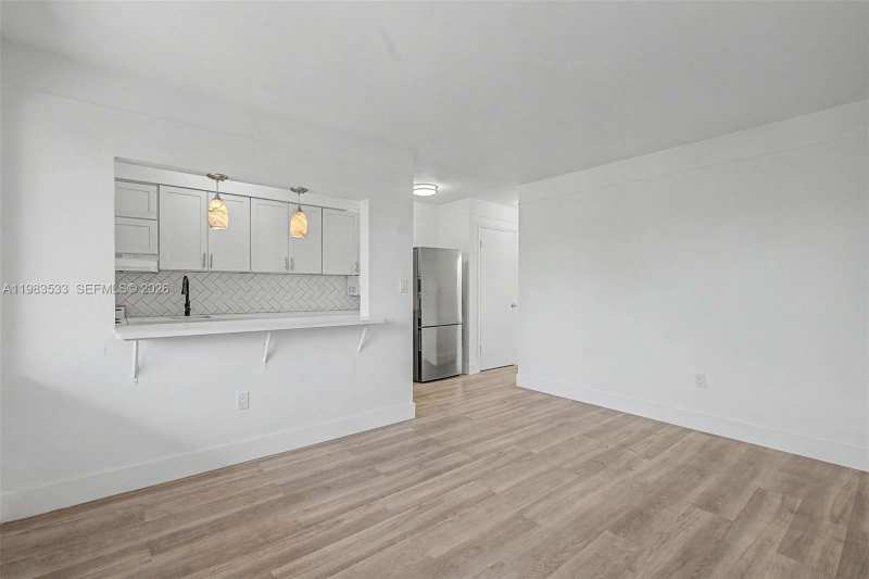 60 NW 79th St # 10, Miami FL 33150