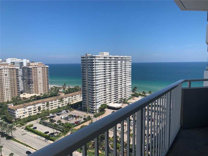 1985 S Ocean Dr # 21K, Hallandale Beach FL 33009