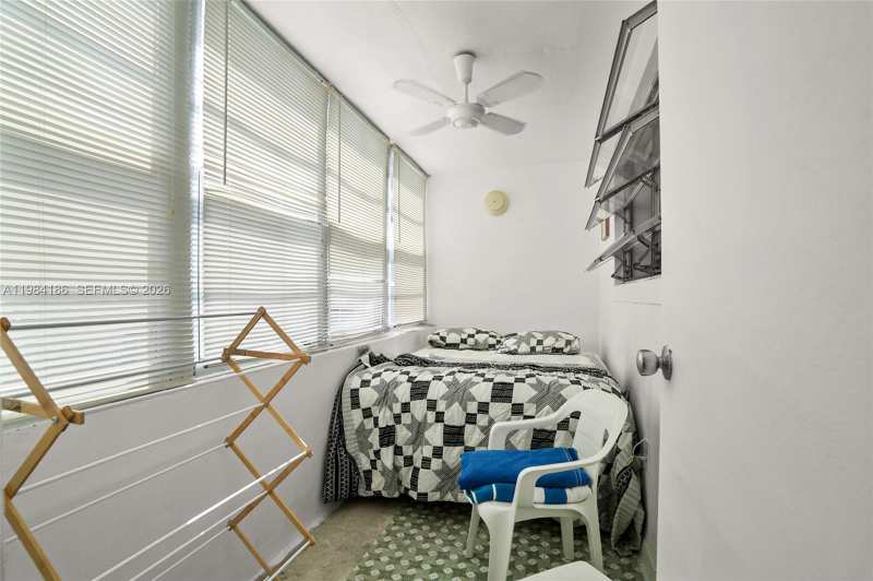 19001 NE 14th Ave # 221, Miami FL 33179
