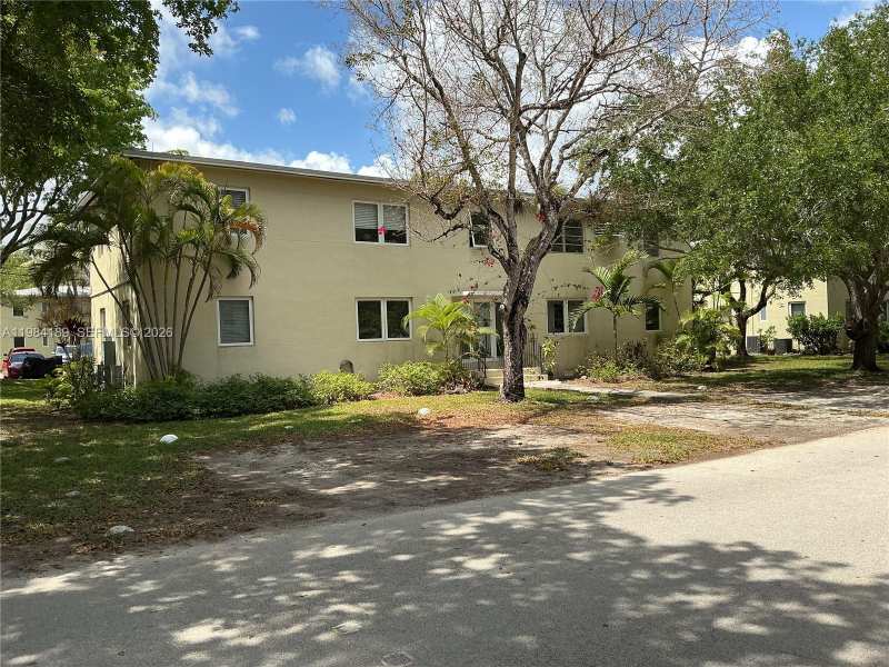 7734 SW 55th Ave # C, Miami FL 33143