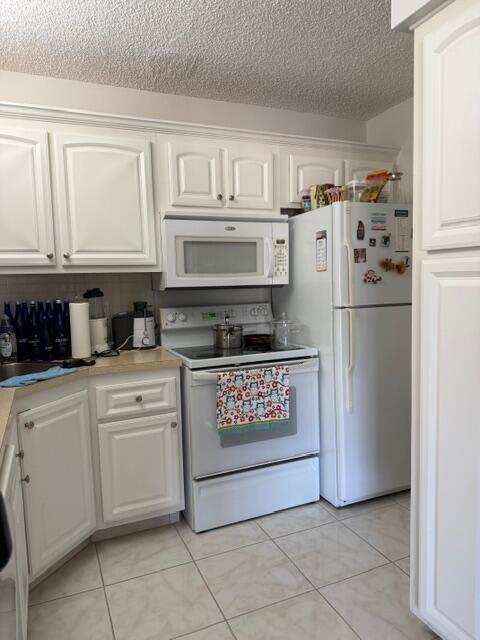 812 Sky Pine Way # D2, FL 33415